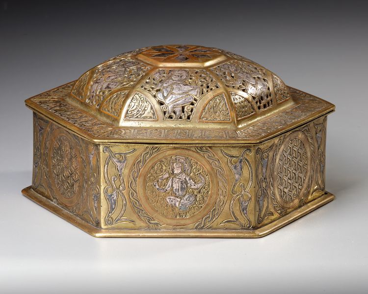 A MAMLUK REVIVAL SILVER INLAID BRASS BOX AND COVER,  EGYPT OR SYRIA, 19TH-20TH CENTURY