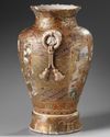 A JAPANESE SATSUMA VASE ON A STAND, JAPAN, MEIJI PERIOD (1868-1912)