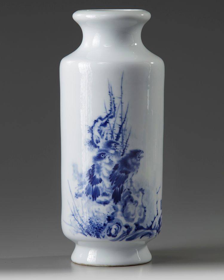 A Chinese blue and white ‘sparrows’ cylindrical vase