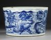 CHINESE BLUE AND WHITE BASIN, 19TH/20TH CENTURY