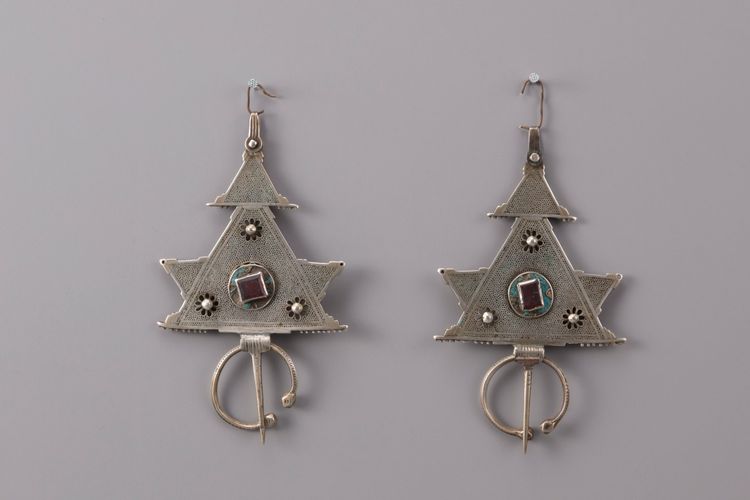 A pair of silver Berber fibulae - Tizerzai -