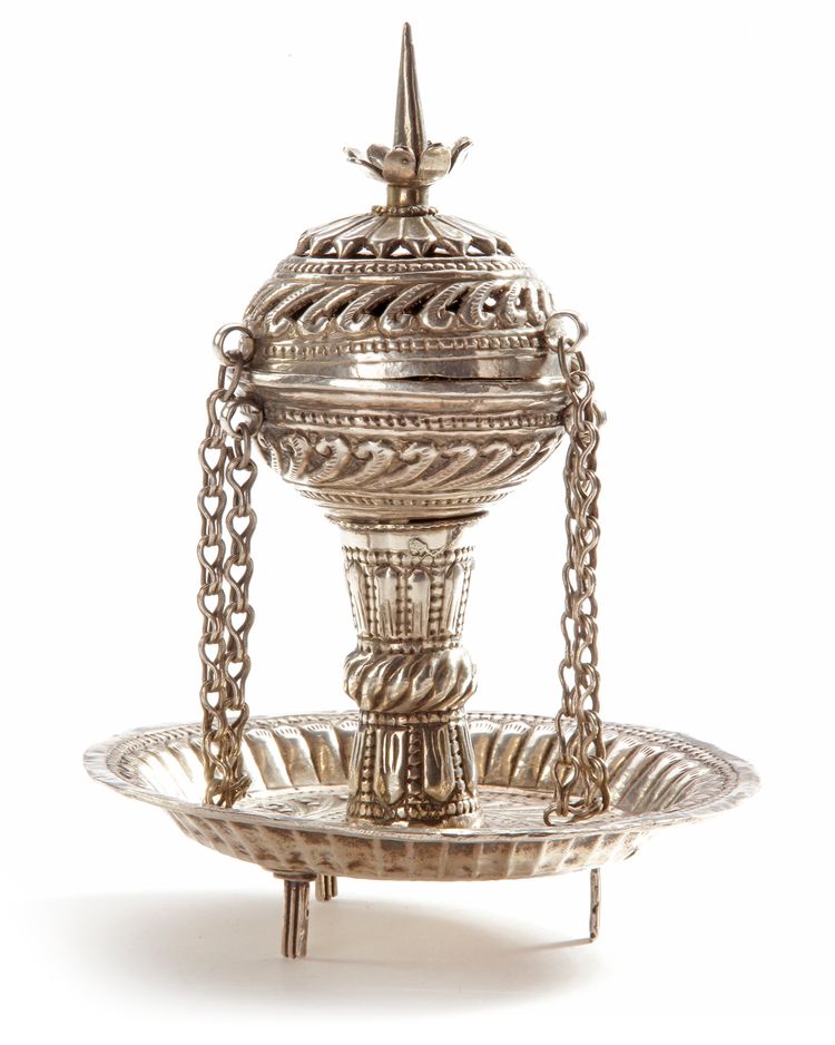 A SILVER INCENSE BURNER, INDIA, 19TH CENTURY