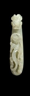 A CHINESE JADE BELT HOOK, 19TH-20TH CENTURY