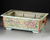 A CHINESE FAMILLE ROSE RECTANGULAR JARDINIÈRE, 19TH CENTURY
