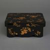 A JAPANESE LACQUER BOX, THAISHO PERIOD (1912-1926)