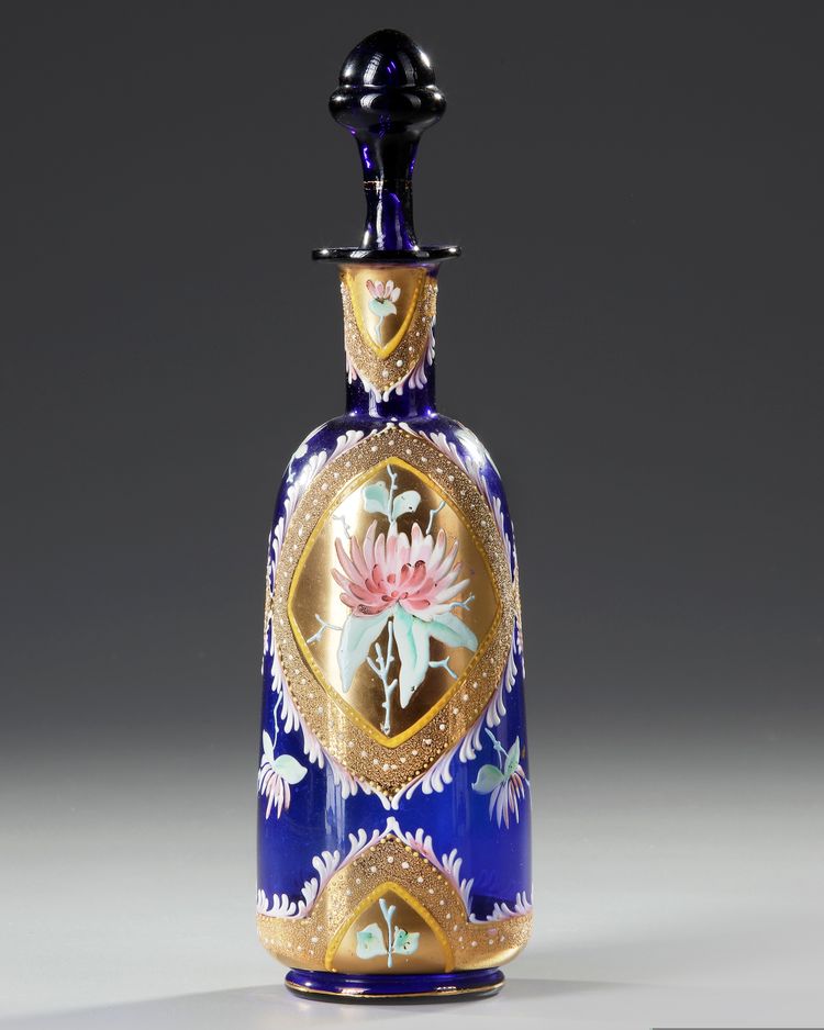 A BOHEMIAN MOSER CARAFE, ENAMELLED GLASS, HANDPAINTED, CIRCA 1880