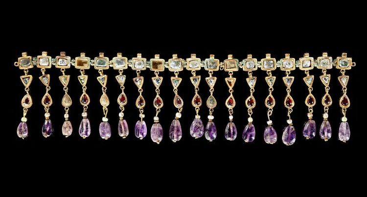 A BYZANTINE GOLD NECKLACE MADE OF COMPOSITE ELEMENTS, CIRCA 5TH-6TH CENTURY A.D.