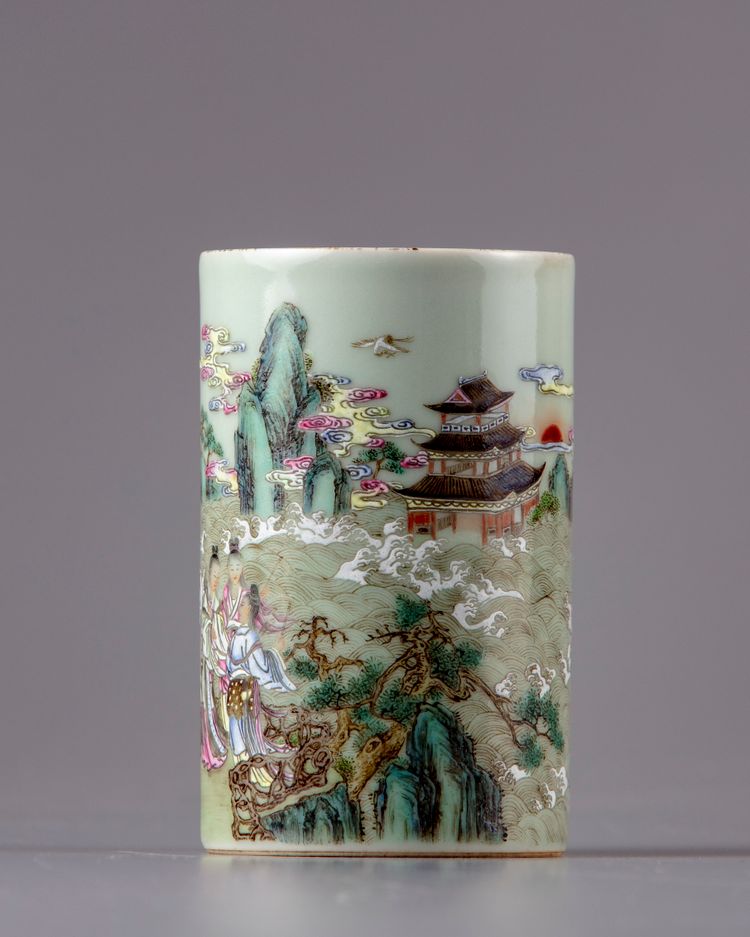 A famille rose brushpot