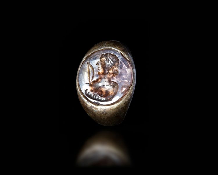 A SILVER INTAGLIO RING,19TH CENTURY