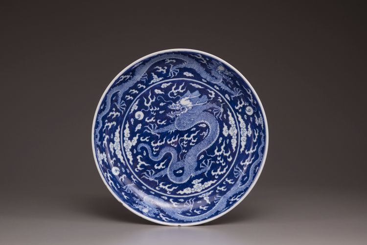 A blue and white 'dragon' dish