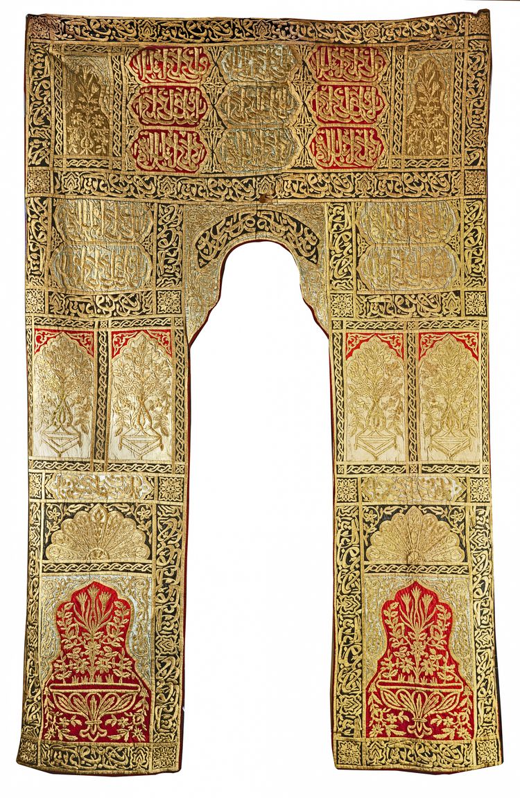 AN OTTOMAN MIHRAB BROCADE DOOR DECORATION, POSSIBLY SYRIA OR EGYPT, 19TH-20TH CENTURY