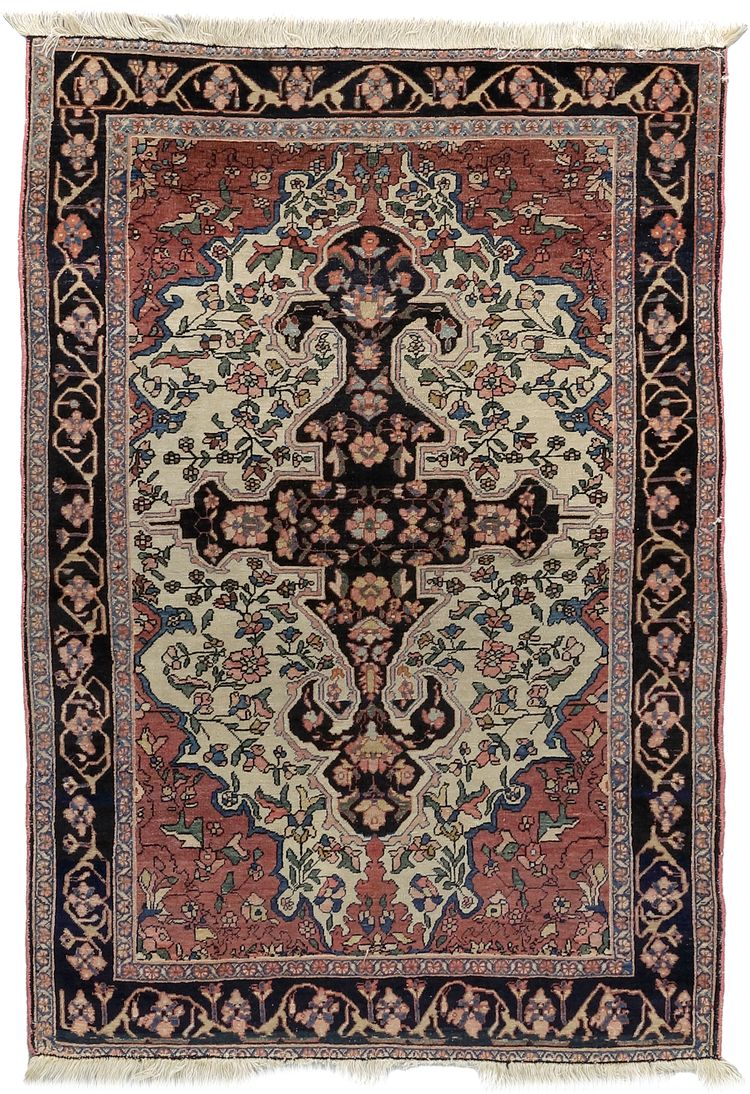 A SARUK FERAHAN RUG, IVORY GROUND