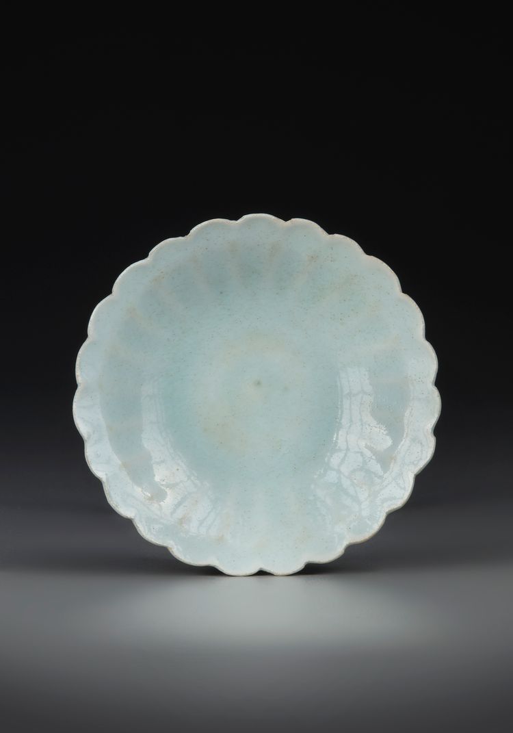A CHINESE YINGQING SAUCER DISH, SONG DYNASTY ( 960–1279)