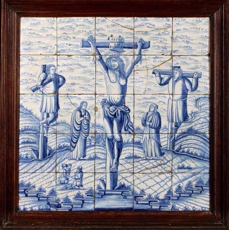 A BLUE AND WHITE DELFT TILE PANEL DEPICTING THE CRUCIFIXION, SECOND HALF 18TH CENTURY