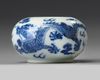 A SMALL CHINESE BLUE AND WHITE POT, CHINA, 19TH-20TH CENTURY