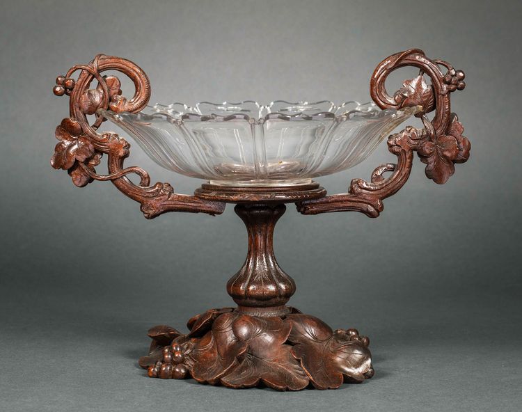 A FRENCH CRYSTAL BOWL AND CARVED WOODEN BASE, ART NOUVEAU STYLE