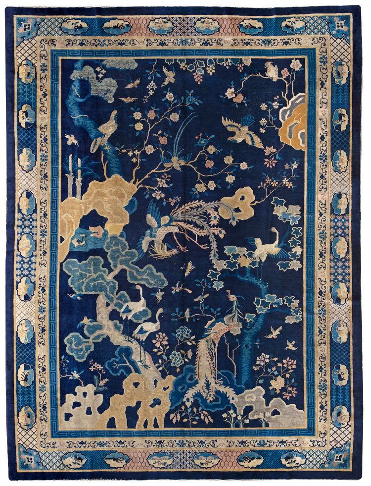 A LARGE CHINESE PEKING CARPET,  EARLY 20TH CENTURY