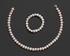 A PEARL NECKLACE AND BRACELET