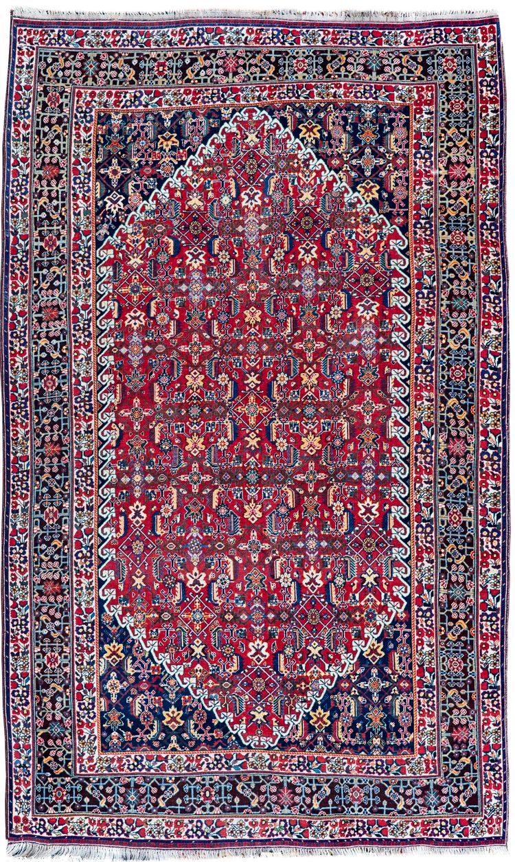 A GASHGAI RUG, CA. 1920