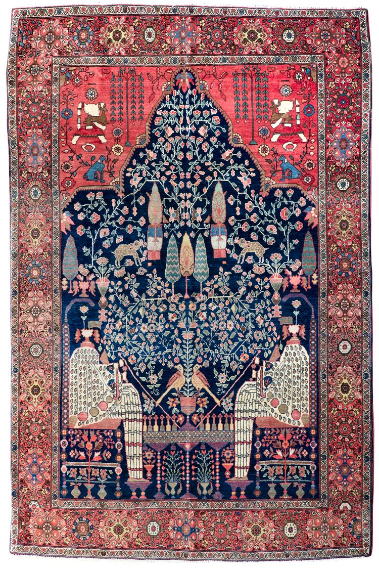 A PERSIAN SAROUK FARAHAN RUG LATE, 19TH CENTURY