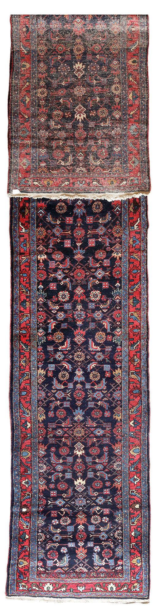 A HAMADAN RUNNER, PERSIA, CIRCA 1950