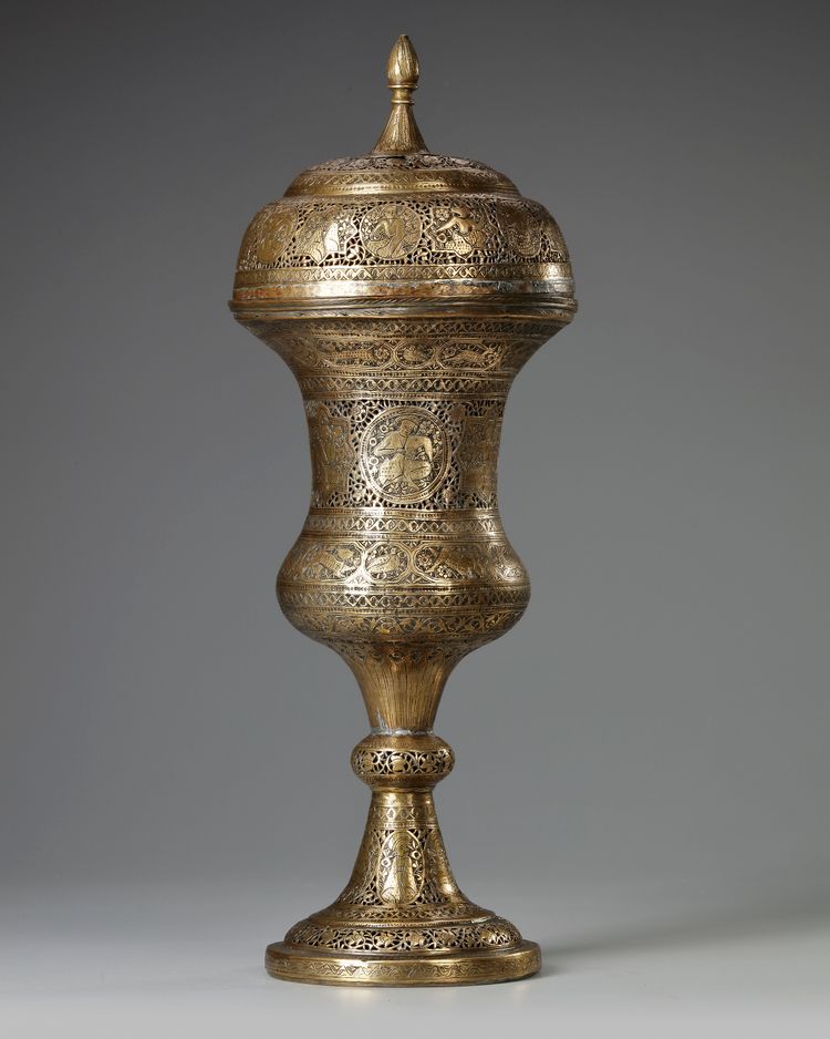 A LARGE PERSIAN BRASS INCENSE BURNER, QAJAR, 19TH CENTURY