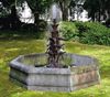 A FRENCH CAST IRON FOUNTAIN, LATE 19TH CENTURY