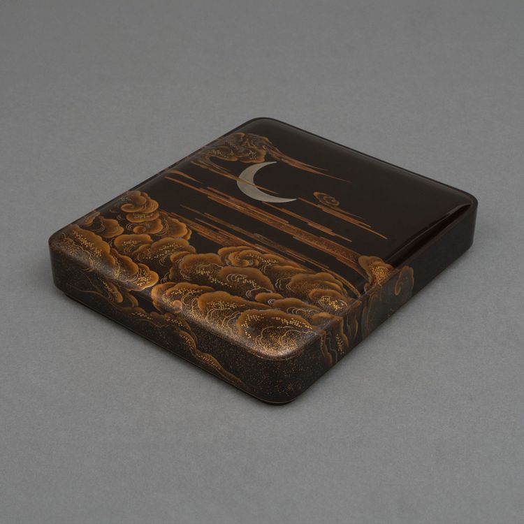 A SUZURIBAKO 硯箱 (WRITING BOX) WITH CRESCENT MOON