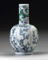 A SMALL CHINESE DOUCAI GLAZED BOTTLE VASE, 19TH CENTURY