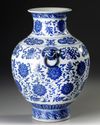 A CHINESE BLUE AND WHITE HU VASE, 19TH-20TH CENTURY