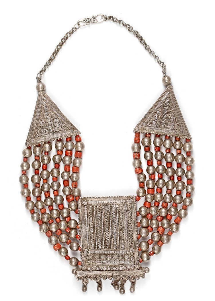 AN ISLAMIC NECKLACE WITH CORAL, YEMEN, 19TH CENTURY