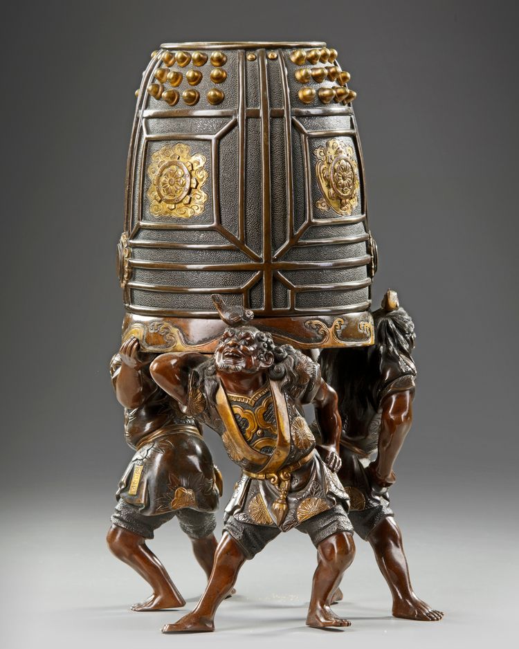 A JAPANESE BRONZE STATUE OF AN ONIS, MEIJI PERIOD (LATE 19TH CENTURY)