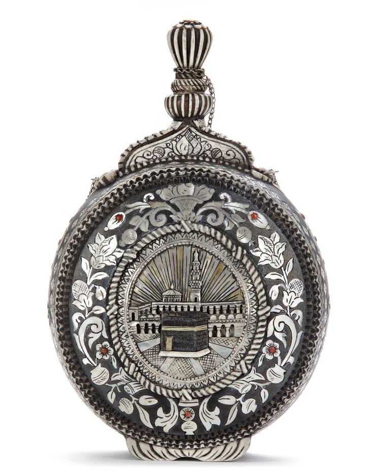 AN OTTOMAN MOTHER-OF-PEARL WOODEN MOON FLASK, EARLY 20TH CENTURY