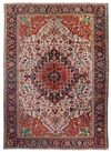 A PERSIAN HERIZ CARPET, FIRST HALF 20TH CENTURY