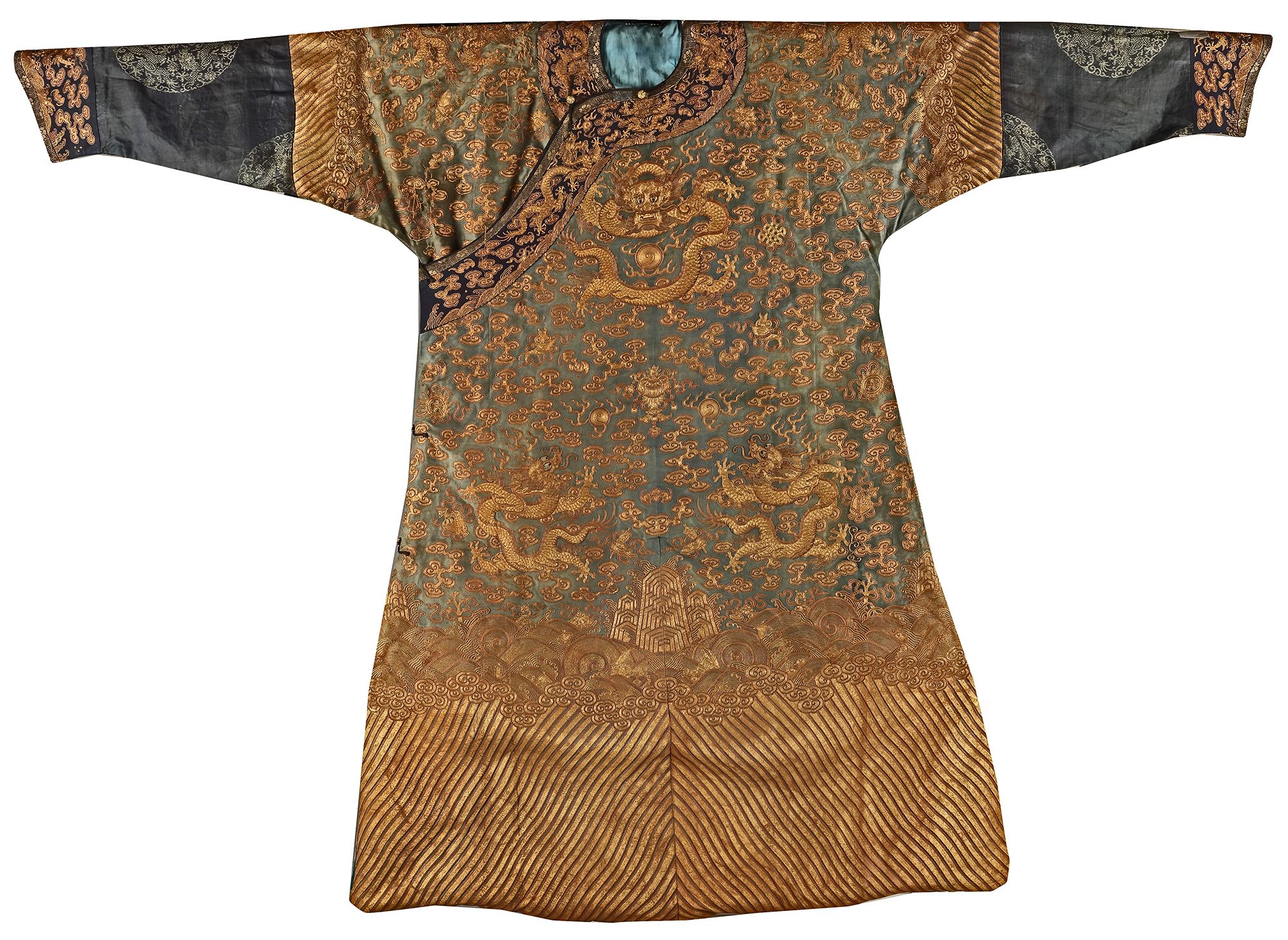 G Dragon Robe AN EMBROIDERED BLUE-GROUND 'DRAGON' ROBE