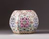 A CHINESE CELADON GROUND FAMILLE ROSE PORCELAIN PILLOW, LATE QING DYNASTY (1644-1911)