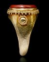 AN AGATE SEAL GOLD RING