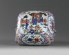 A Chinese wucai 'scholars' square box and cover