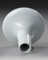 A CHINESE BOTTLE VASE, 19TH CENTURY