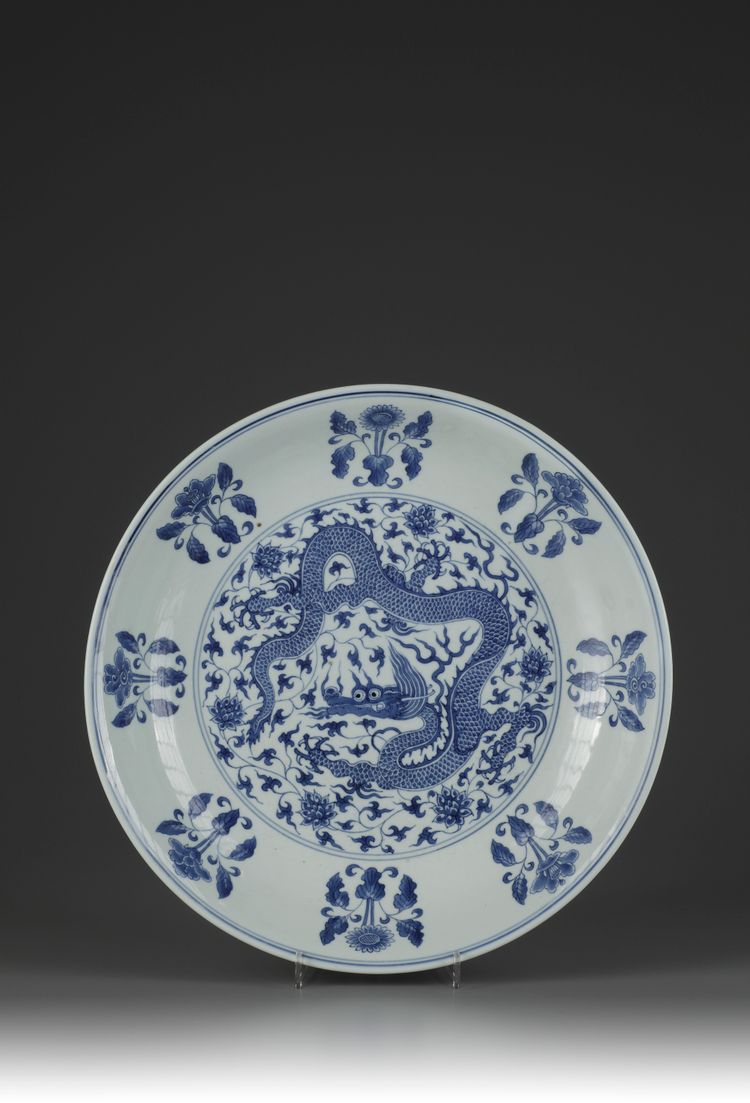A Chinese Blue and White Dragon Dish