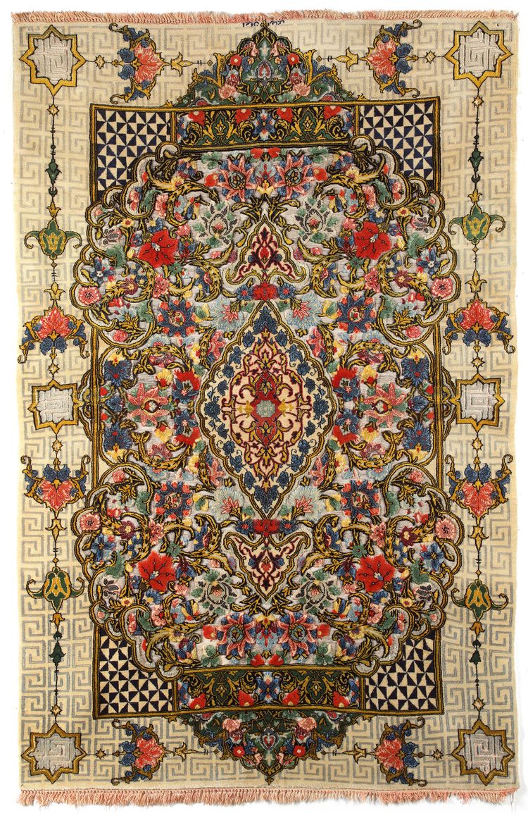 A PERSIAN ISFAHAN SOUF CARPET, 20TH CENTURY