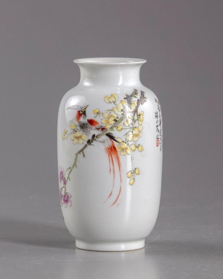 A Chinese famille rose 'birds' vase