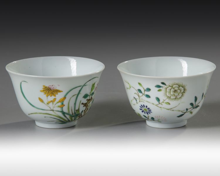 A pair of small Chinese famille rose bowls