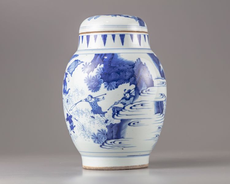 A Chinese blue and white pot and cover