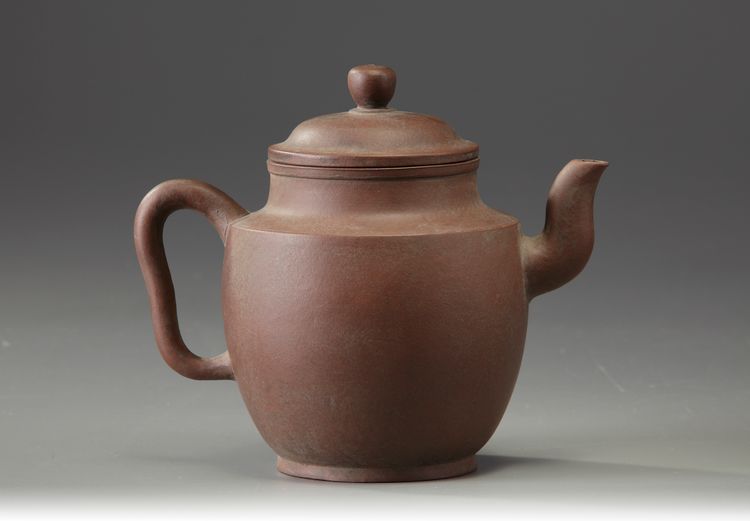 A Chinese Yixing teapot and cover