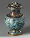 A CHINESE CLOISONNÉ ENAMEL ALTAR VASE AND COVER