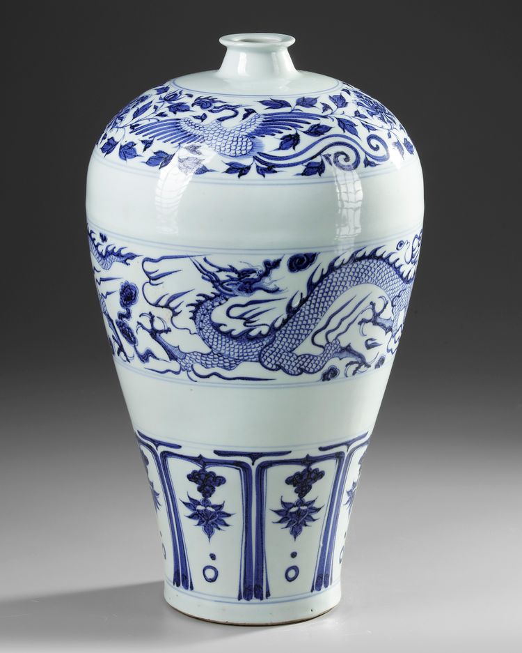 A LARGE CHINESE BLUE AND WHITE MEIPING VASE, YUAN DYNASTY (1271-1368) OR LATER