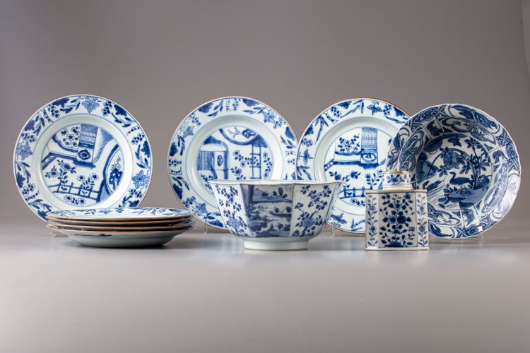 A group of ten Chinese blue and objects