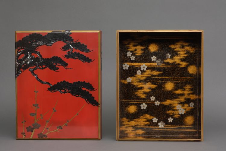 A JAPANESE RYOSHIBAKO LACQUER BOX, EDO PERIOD, 18TH CENTURY
