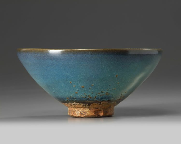 A Chinese turquoise-glazed purple-splash bowl